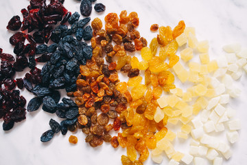 Wall Mural - Set of fried fruits scattered on the table