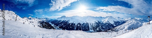 Fotomural Slope in the winter sport destination St Anton