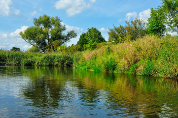 Wall Mural - Warmia - krajobraz nad rzeką Łyną