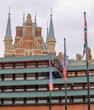 © Nieuwenkampr - London's British Library facade with the St Pancras Renaissance Hotel towering out above it