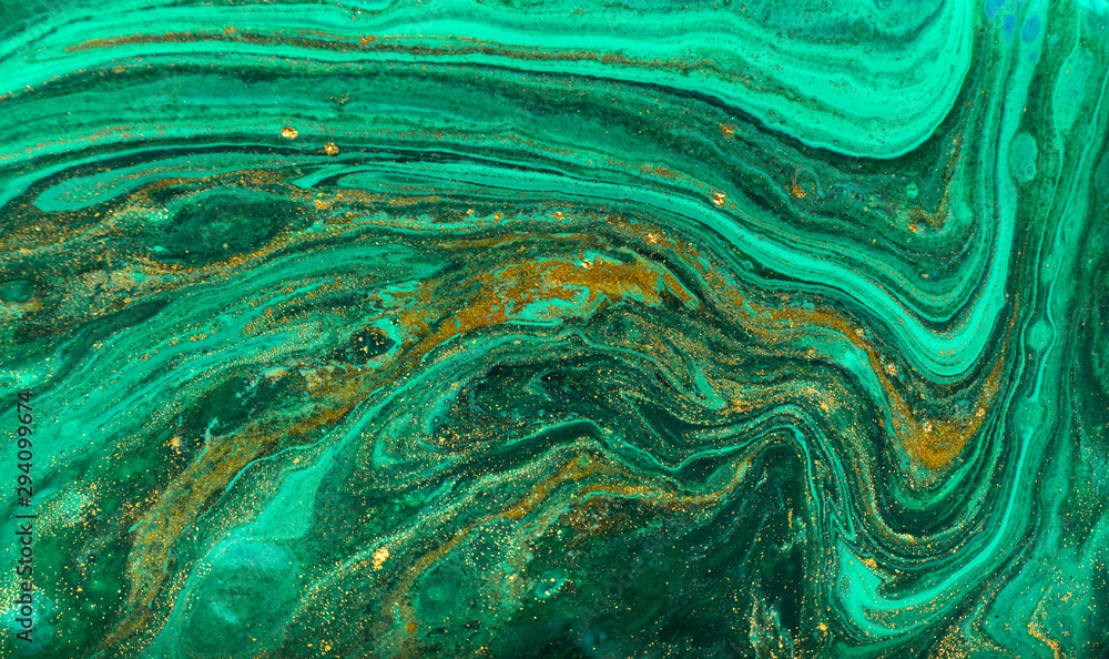 Obraz na płótnie Green and gold ripple of agate background. Golden powder marble texture. w salonie