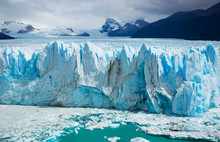 Vertical Edge Of Glacier Perito Moreno