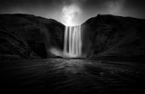 Fototapeta Kuchnia - Black and white view to stunning Skogafoss waterfall