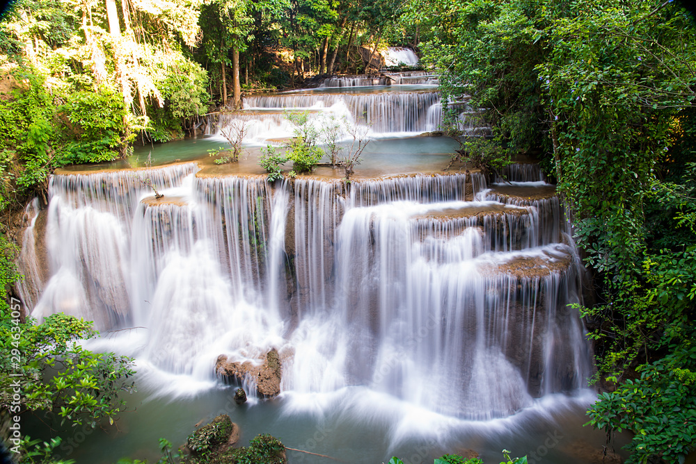 Beautiful waterfall Huai Mae Khamin at Kanchanaburi Province in west Thailand. - obrazy, fototapety, plakaty 