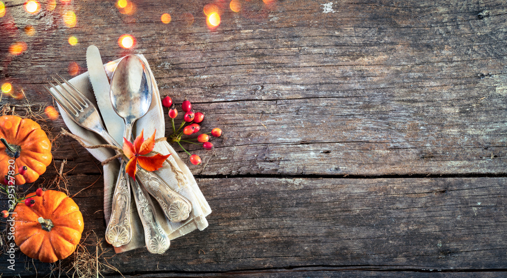 Thanksgiving Place Setting - Rustic Table With Silverware And Pumpkins - obrazy, fototapety, plakaty 