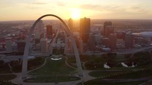 St. Louis Skyline At Sunset, Gateway Arch, Aerial Drone 4K Footage