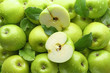© Pixel-Shot - Many fresh ripe apples with water drops