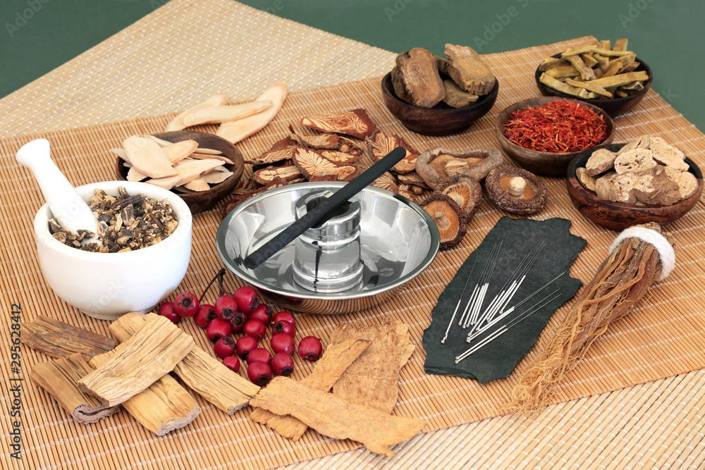Traditional Chinese herbs used in herbal medicine with acupuncture ...