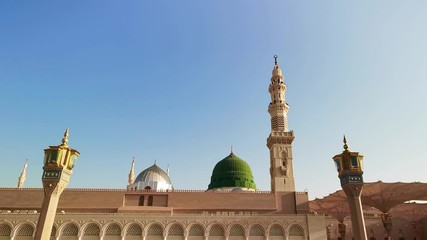 Wall Mural - Medina, Saudi Arabia - September 6, 2018: Clips footage of Nabawi’s Mosque exterior building in Medina (Madinah) 