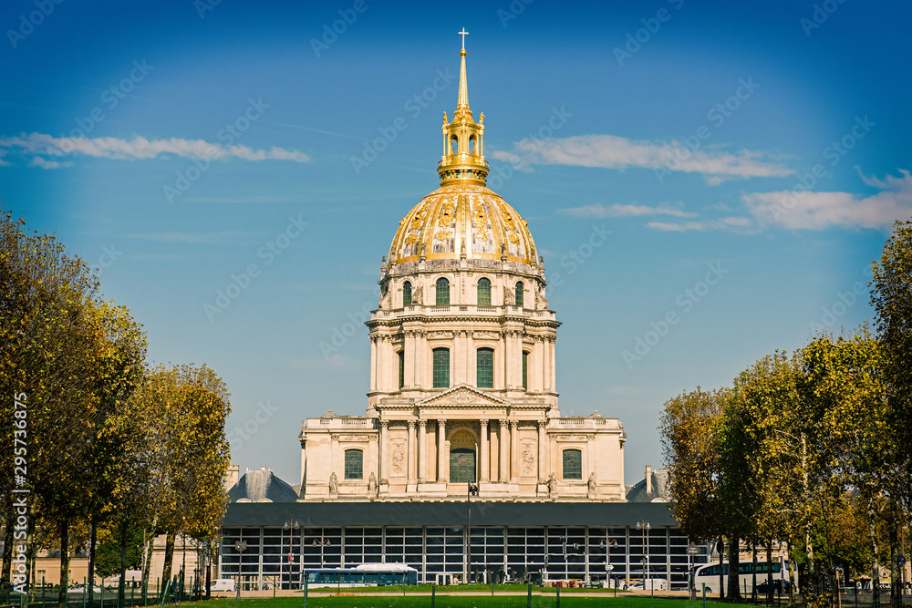 Les Invalides is a complex of museums and tomb in Paris, the military ...