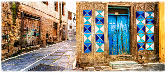 Wall Mural - Charming old colorful streets of Greece, Rethymno town in Crete