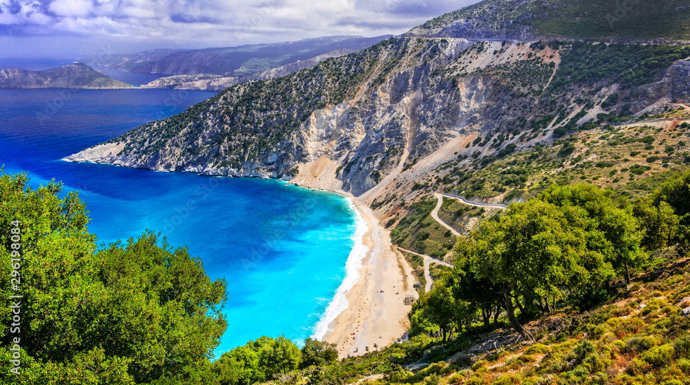 One of the most beautiful beaches of Greece- Myrtos bay in Kefalonia, Ionian islands - obrazy, fototapety, plakaty 