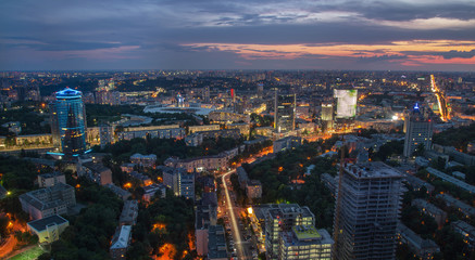 Fototapete - Kyiv cityscape at night, Ukraine