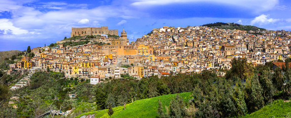 Canvas Print - Traditional medieval villages (borgo) of Italy. Beautiful Caccamo in Sicily