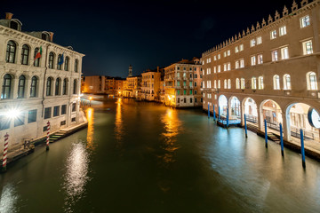 Wall Mural - Venice night view cityscape from Rialto