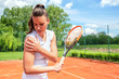 © didesign - Pretty young girl injured during tennis practice