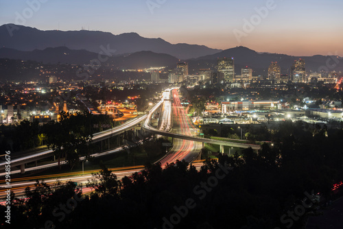Dawn view of commuters on t...