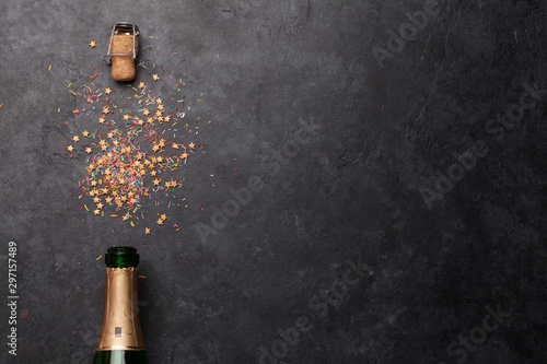 Fotomural Champagne bottle holiday template