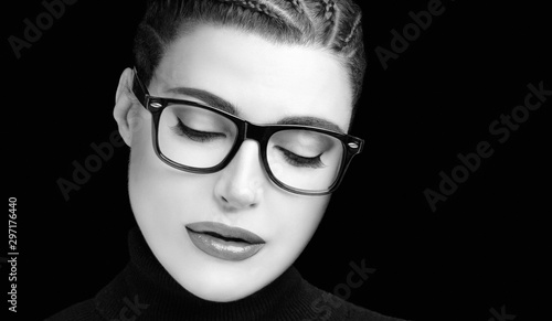 Fotomural Beautiful woman with braided hair wearing glasses