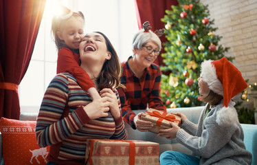 Canvas Print - family celebrating Christmas