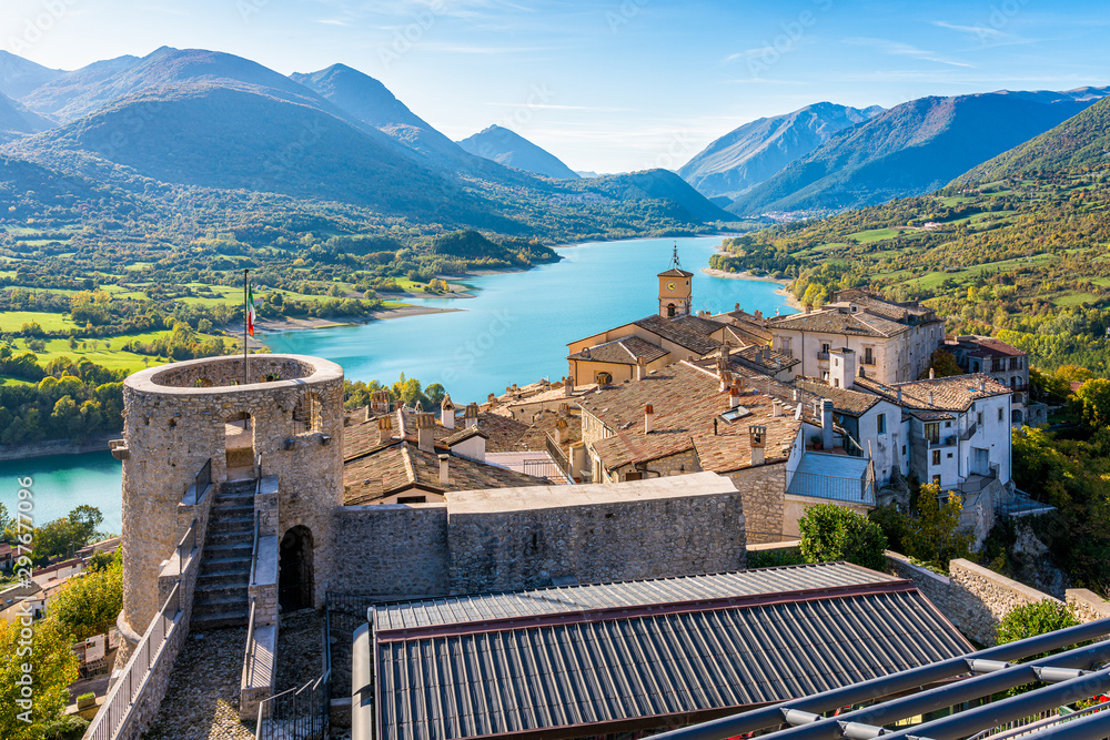 Panoramic view in Barrea, province of L'Aquila in the Abruzzo region of Italy. - obrazy, fototapety, plakaty 