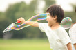 © yamasan - しゃぼん玉で遊ぶ男の子