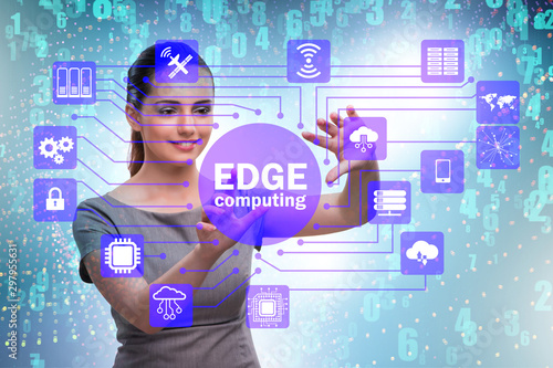 Photographie Businessman in edge and fog computing concept