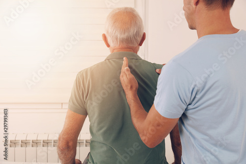 Fotografía Senior man with back pain