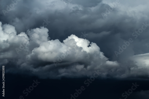 Cuadros en Lienzo Dramatic ominous stormy sky with dark thunderclouds