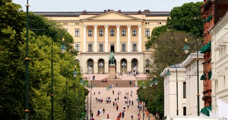 Wall Mural - Oslo, Norway. People Walking Near Royal Palace (Det Kongelige Slott) In Oslo, The Capital Of Norway. 4K.