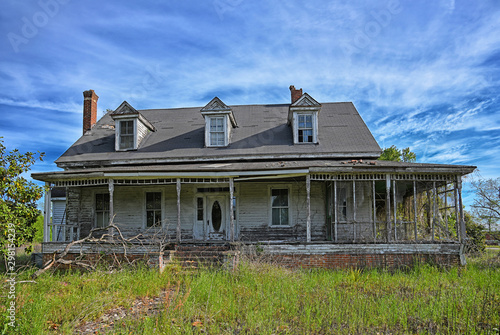 Deserted Rural Farmhouse © EyeMark