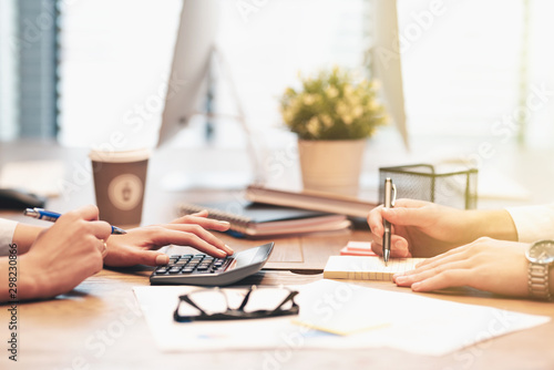 Cuadros en Lienzo Accountant work in the office with documents