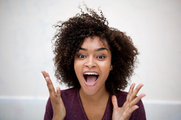 Wall Mural - close up front horizontal portrait of happy young african american woman