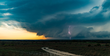 thunderstorm over plains