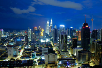 Wall Mural - KUALA LUMPUR, MALAYSIA - October 27, 2019; Cityscape of Kuala Lumpur, the capital of Malaysia. Its modern skyline is dominated by the 451m tall Petronas Twin Towers or KLCC by locals