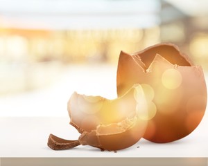 Wall Mural - Chocolate Easter egg with the top broken off