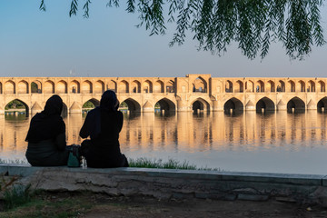 Wall Mural - Bridge over the river - Isfahan - Iran