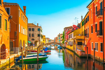 Canvas Print - Chioggia town in venetian lagoon, water canal and church. Veneto, Italy