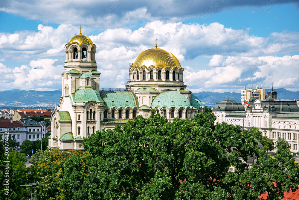Obraz na płótnie Panorama of Sofia with the Saint Alexander Nevsky Cathedral, Bulgaria w salonie