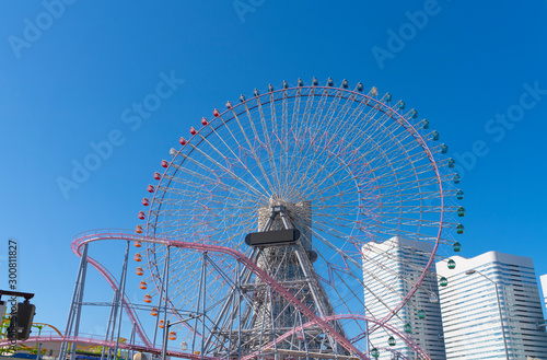 横浜 2019年 風景 みなとみらい 観覧車 Adobe Stock でこのストック画像を購入して 類似の画像をさらに検索 Adobe Stock