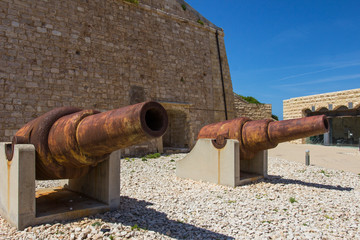 World war 2 weapons in a fort in Malta