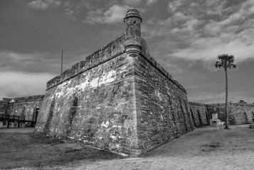 Wall Mural - Castillo de San Marcos on beautiful sunrise background in Floridas Historic Coast 3