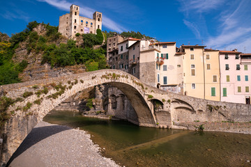 Wall Mural - Vista del Borgo medievale Dolceacqua, Liguria, Italia