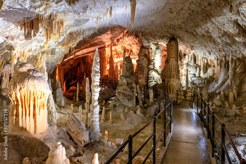 Fotografía Postojna caves the longest cave system in europe can be found in slovenia jama