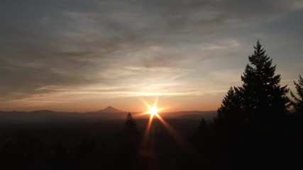 Wall Mural - Sunrise Timelapse On Beautiful Morning In The Pacific Northwest