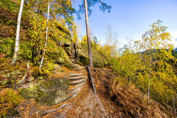 Poster - Aufstieg über ausgetretene Sandsteintreppe zum Marienfelsen (Marienaussicht)  in der Böhmischen Schweiz