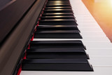 Fototapeta Na drzwi - Classic piano keyboard with selective focus.