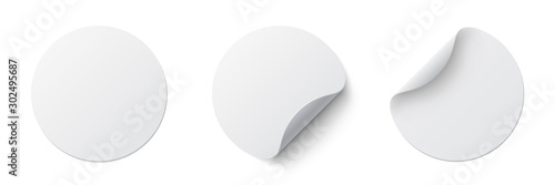 Fotomural Realistic set white round paper adhesive stickers mockup with curved corner and shadow