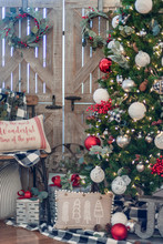 Rustic Style Christmas Decor - Vertical
