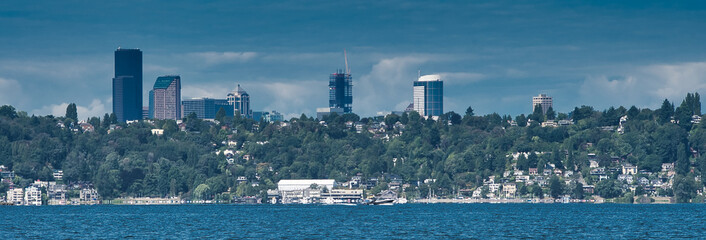 2019-07-30 SEATTLE SKYLINE ON A EARLY SUMMER DAY FROM LAKE WASHINGTON